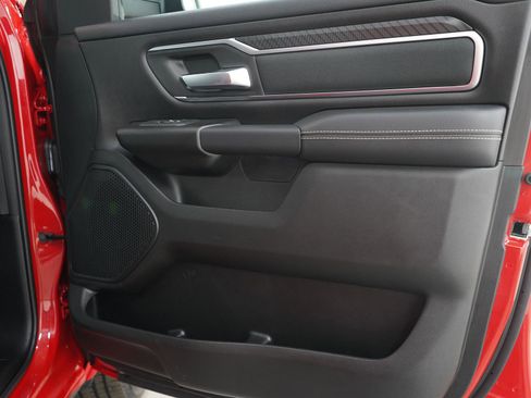 Used 2025 RAM 1500 Big Horn AWD/4WD image 7