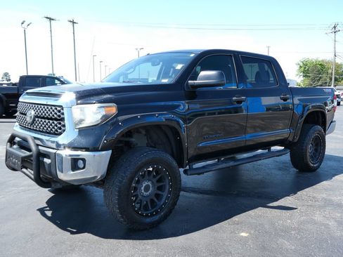 Used 2019 Toyota Tundra SR5 w/ SR5 Upgrade Package AWD/4WD image 8
