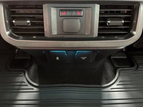 Used 2024 Ford F150 Platinum w/ Equipment Group 702A High AWD/4WD image 26