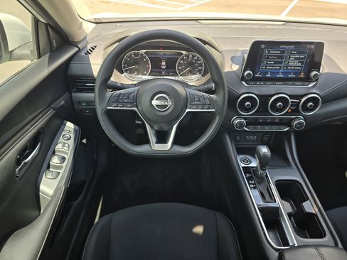 Used 2024 Nissan Sentra SV FWD image 13