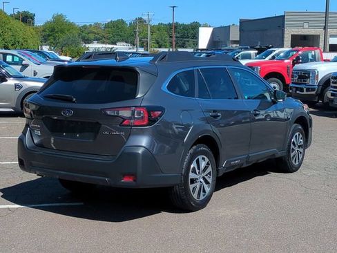 Used 2023 Subaru Outback Premium AWD/4WD image 3