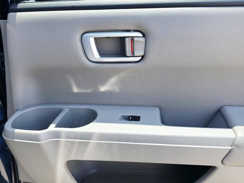 Used 2013 Honda Pilot Touring image 22