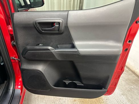 Used 2023 Toyota Tacoma SR AWD/4WD image 28