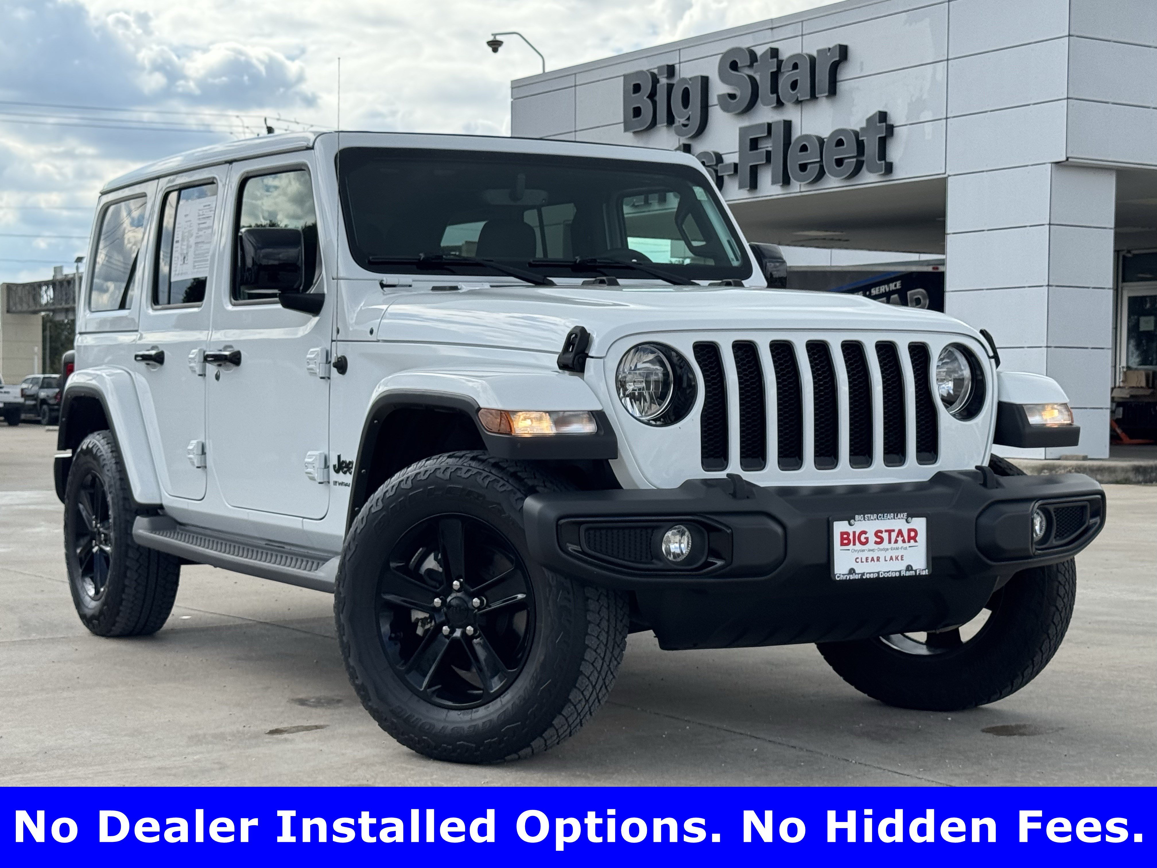 Used 2023 Jeep Wrangler Unlimited Sahara AWD/4WD image 2