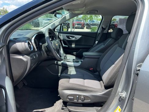 Used 2023 Chevrolet Blazer LT FWD image 6