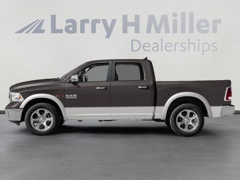 Used 2015 RAM 1500 Laramie w/ Convenience Group AWD/4WD image 6