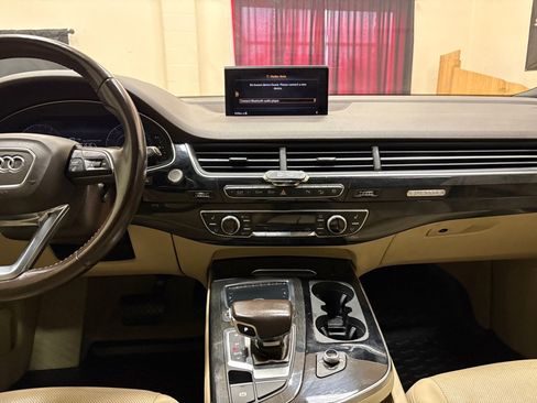 Used 2018 Audi Q7 3.0T Prestige AWD/4WD image 27