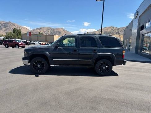Used 2005 Chevrolet Tahoe LT w/ LT Preferred Equipment Group AWD/4WD image 2