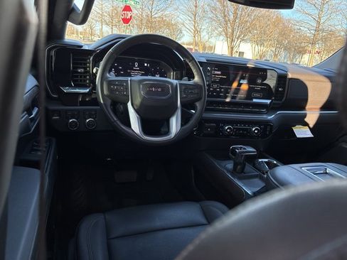 Used 2022 GMC Sierra 1500 SLT image 19