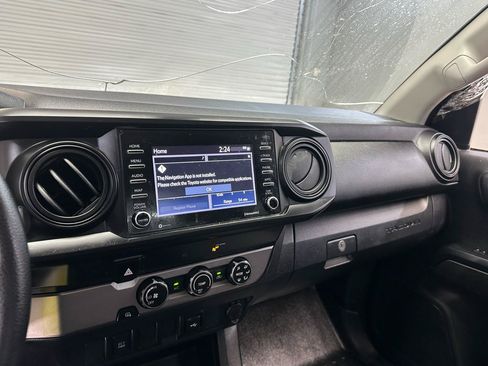 Used 2021 Toyota Tacoma SR RWD image 9