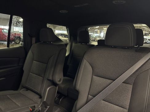 New 2026 Chevrolet Traverse LT w/ LPO, Floor Liner Package FWD image 19