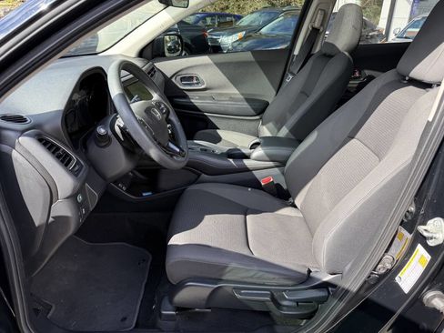 Used 2019 Honda HR-V EX image 16
