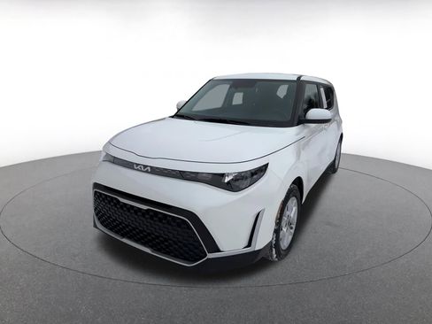 Used 2025 Kia Soul LX w/ LX Technology Package image 7