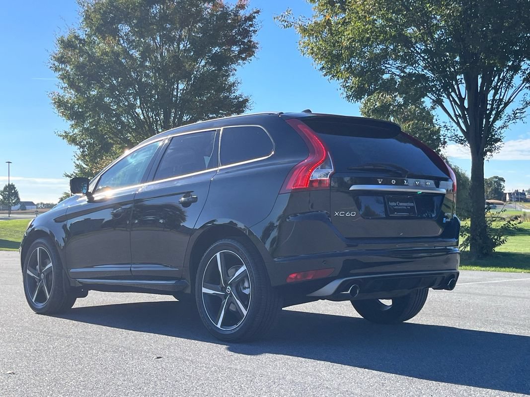 Used 2016 Volvo XC60 T6 R-Design AWD/4WD image 5