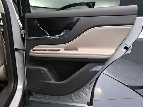 Used 2024 Lincoln Corsair AWD w/ Equipment Group 101A image 45