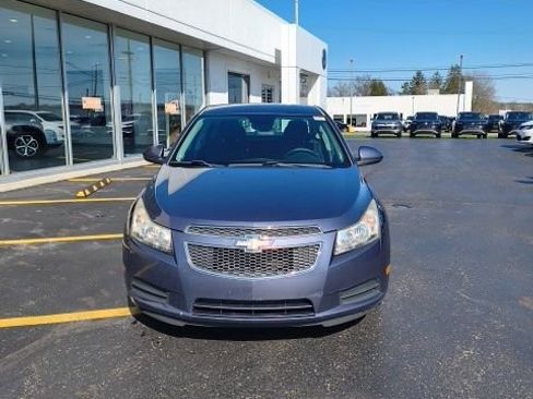 Used 2014 Chevrolet Cruze LT image 2
