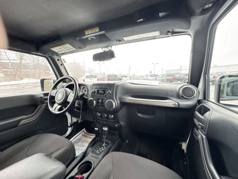 Used 2017 Jeep Wrangler Unlimited Sport w/ Quick Order Package 24S image 26