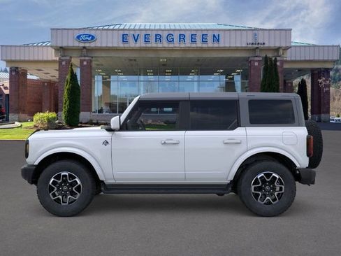 New 2025 Ford Bronco Outer Banks image 3
