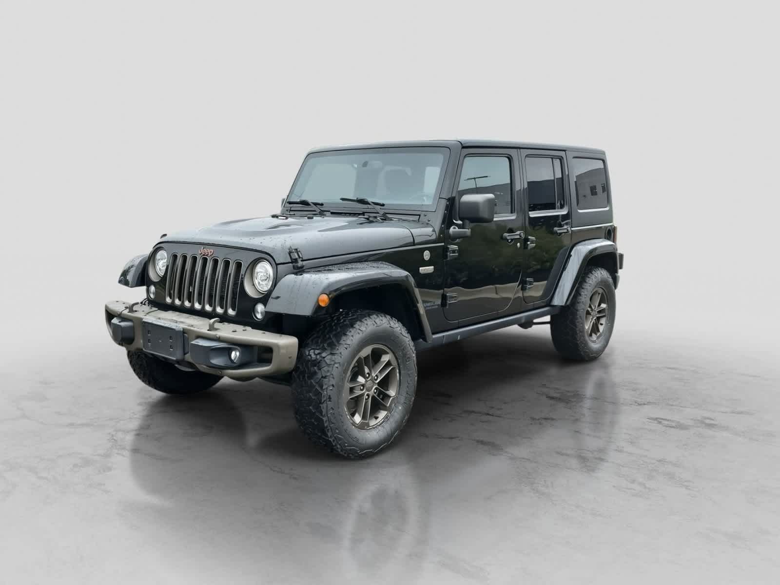 Used 2017 Jeep Wrangler Unlimited Sahara AWD/4WD image 4