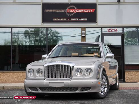 Used 2005 Bentley Arnage RL RWD image 1