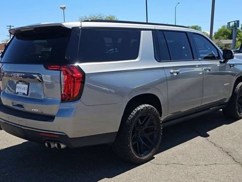 Used 2023 GMC Yukon XL AT4 w/ AT4 Premium Package AWD/4WD image 9
