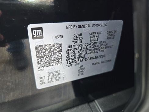 Certified 2025 Chevrolet Suburban RST w/ Comfort Package image 33