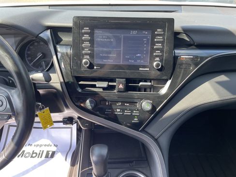 Used 2021 Toyota Camry SE image 14