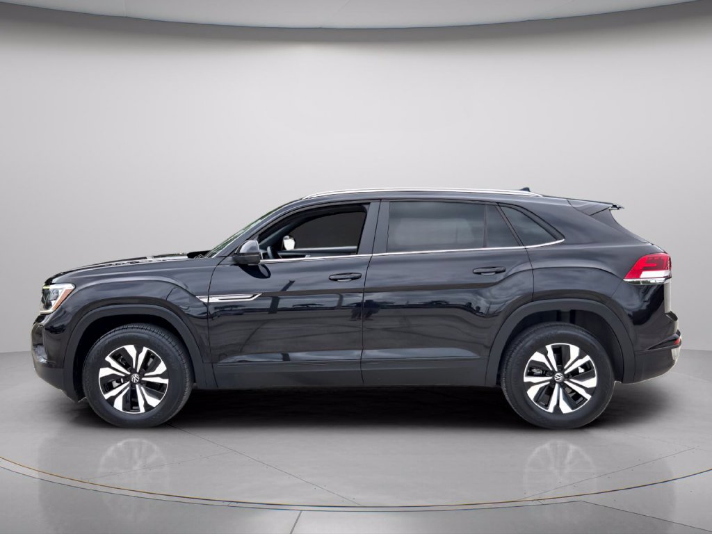 Certified 2024 Volkswagen Atlas Cross Sport SE FWD image 3