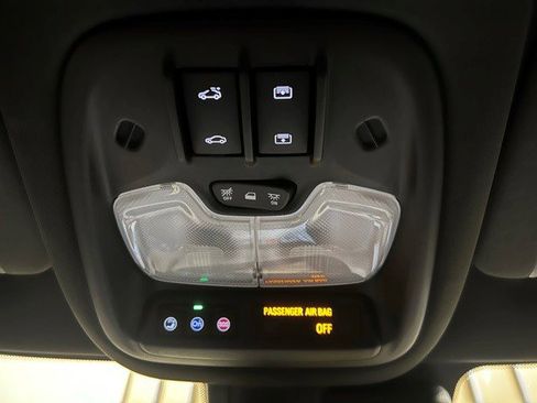 Certified 2025 Chevrolet TrailBlazer RS w/ Convenience Package image 17