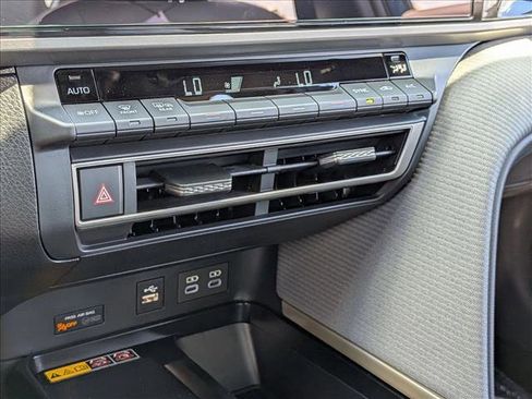 Used 2025 Toyota Camry SE w/ Multimedia Upgrade Package FWD image 14