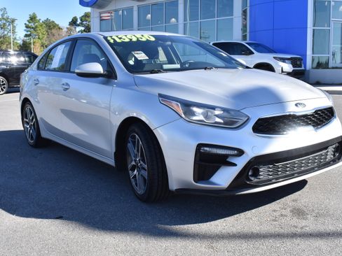 Used 2019 Kia Forte S w/ S Premium Package image 3