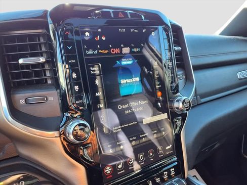 Used 2019 RAM 1500 Laramie image 12