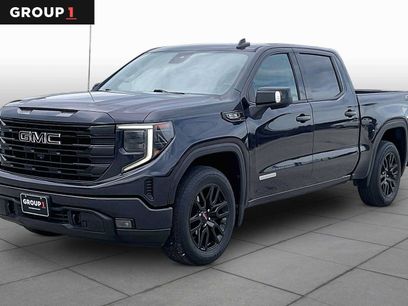Used 2022 GMC Sierra 1500 Elevation w/ Elevation Premium Package