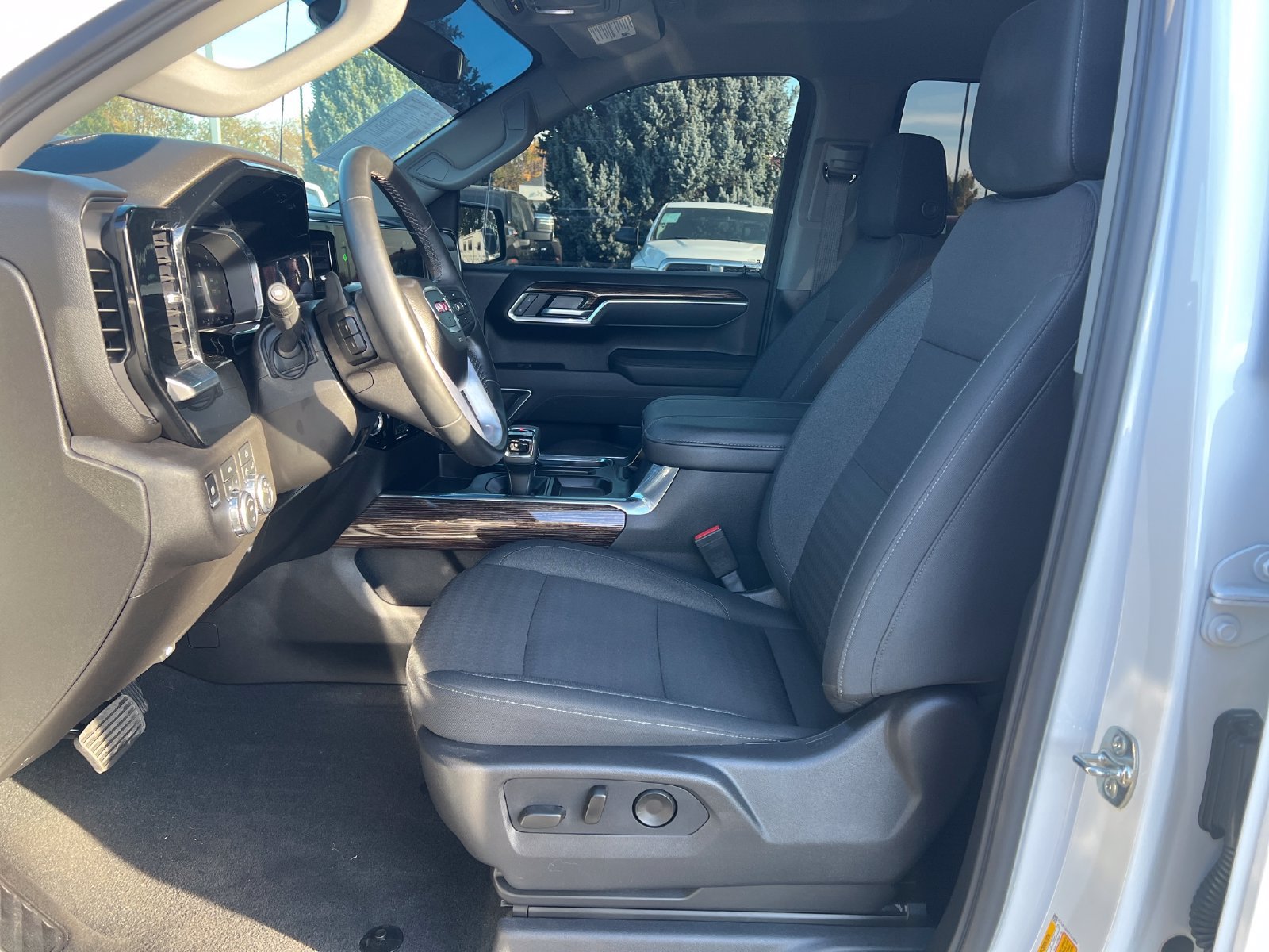 Used 2026 GMC Sierra 1500 Elevation w/ Max Trailering Package AWD/4WD image 10