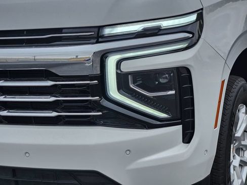 Used 2025 Chevrolet Tahoe LT AWD/4WD image 9