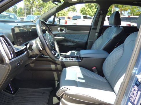 Used 2025 Kia Sorento SX Prestige AWD/4WD image 23