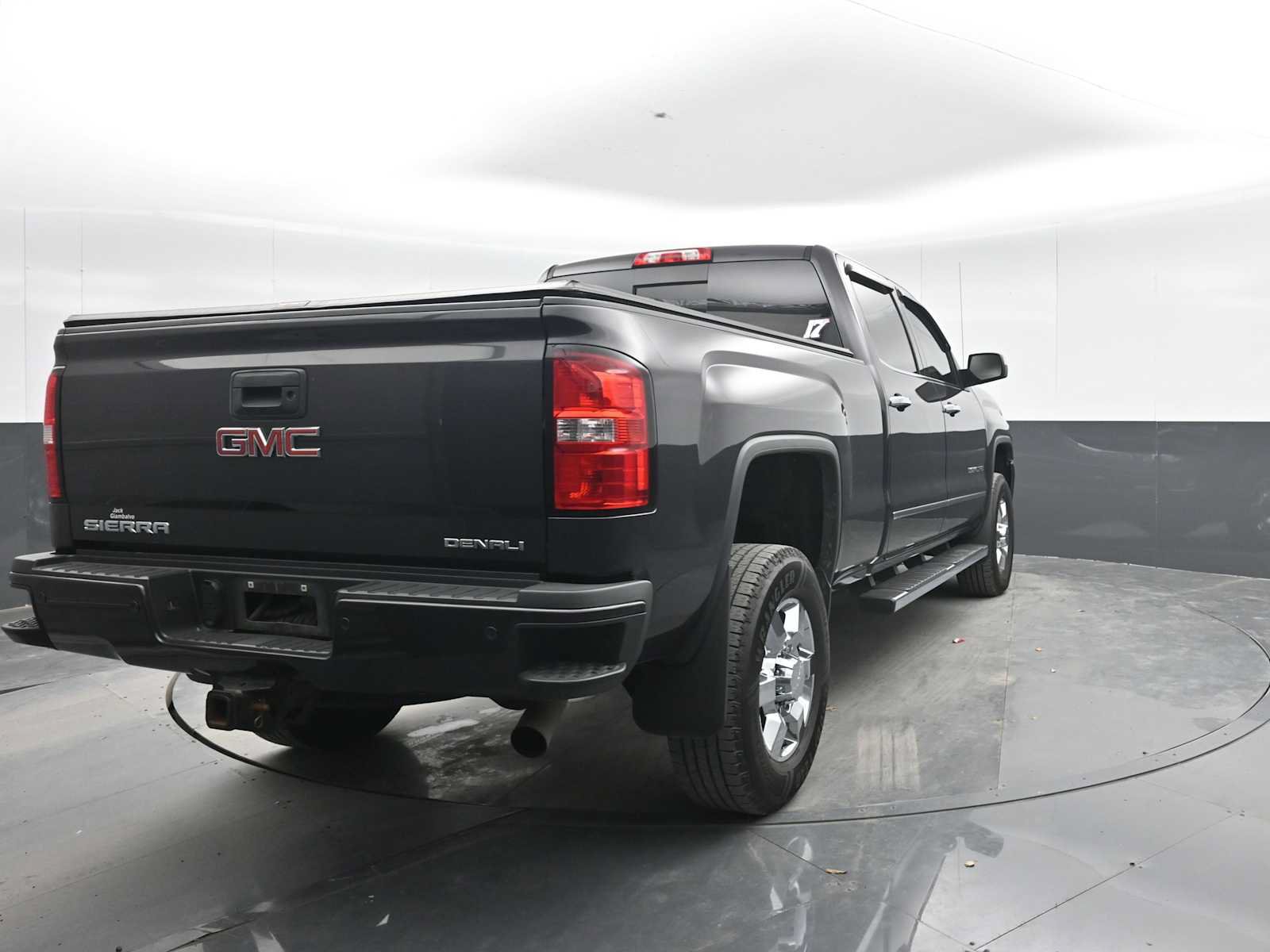 Used 2015 GMC Sierra 2500 Denali w/ Driver Alert Package AWD/4WD image 37