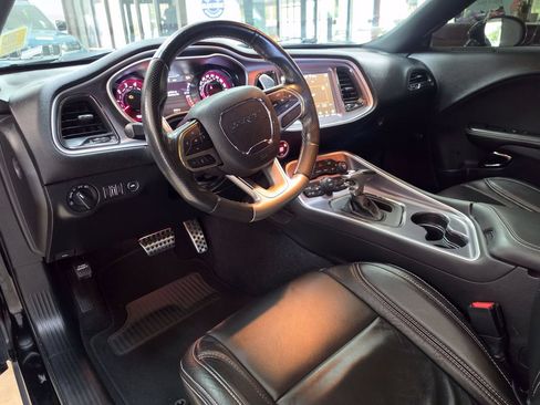 Used 2019 Dodge Challenger SRT Hellcat Redeye RWD image 11