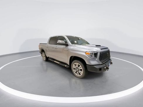 Used 2020 Toyota Tundra Platinum image 2
