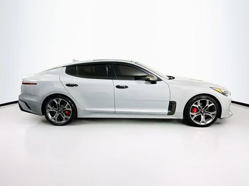 Used 2021 Kia Stinger GT2 image 8