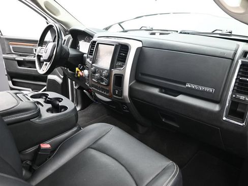 Used 2017 RAM 1500 Laramie AWD/4WD image 26