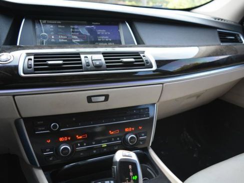 Used 2010 BMW 535i Gran Turismo RWD image 19