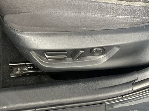 Used 2025 Toyota Camry LE w/ Convenience Package FWD image 20