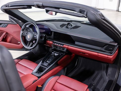 Used 2026 Porsche 911 GTS image 31