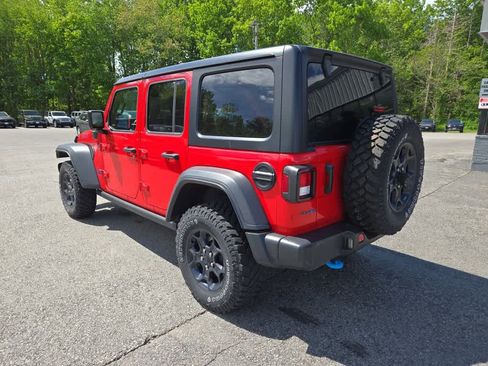 Used 2023 Jeep Wrangler Unlimited AWD/4WD image 6