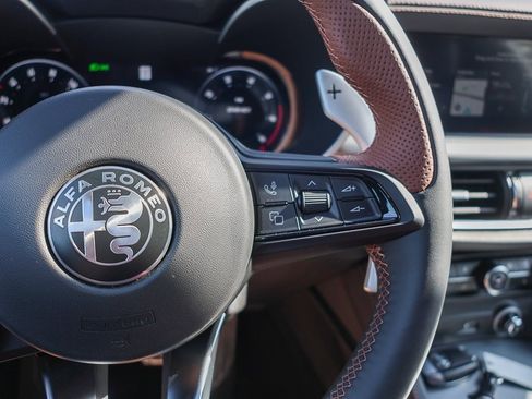 New 2025 Alfa Romeo Stelvio Sprint image 14