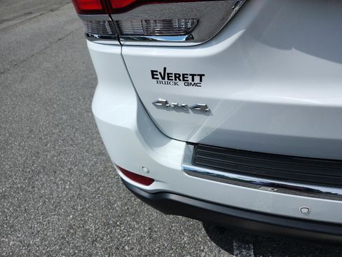 Used 2021 Jeep Grand Cherokee Limited image 4