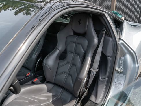 Used 2011 Ferrari 458 Italia Coupe image 47