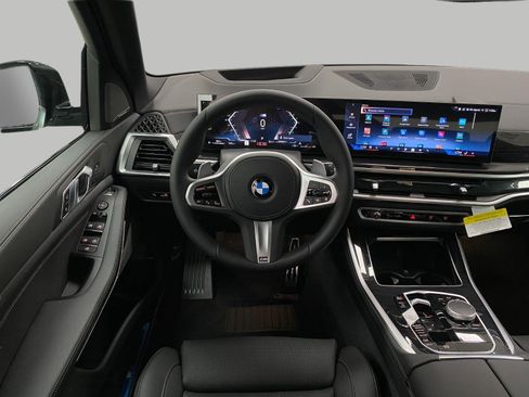 New 2026 BMW X5 xDrive40i w/ M Sport Package AWD/4WD image 15