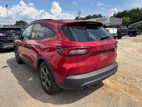 Used 2025 Ford Escape ST-Line FWD image 2